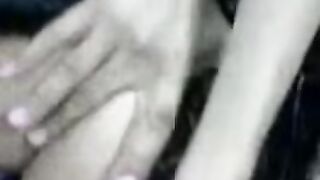 مراهقه محجبه تعرض بزازها لعشيقها في حفلة سكس
