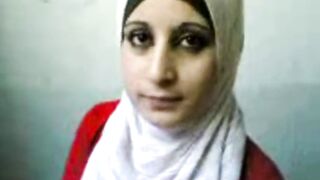 فيلم مزه سوريه محجبه مراهقه تعرض صدرها لعشيقها